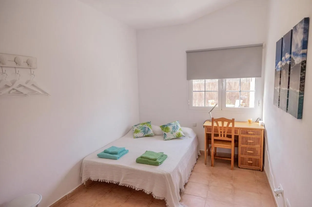 Casa Amaya - Spacious House With Pool, Large Garden, Bbq, 2 Terraces, And Ideal Location El Charco  Spain