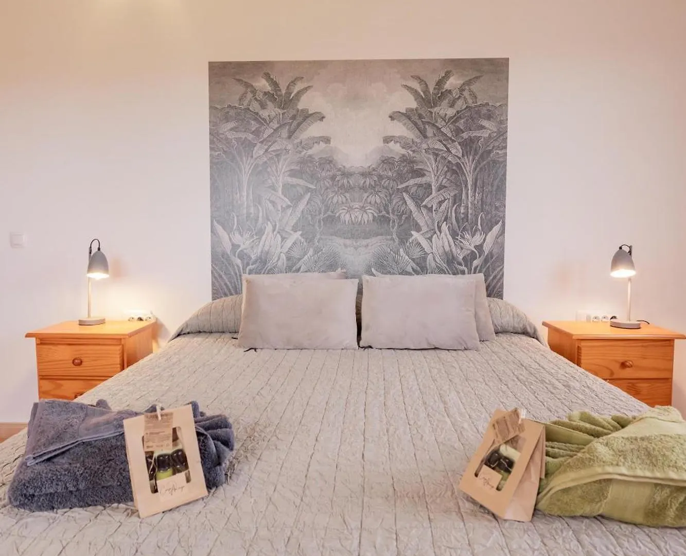 Holiday home Casa Amaya - Spacious House With Pool, Large Garden, Bbq, 2 Terraces, And Ideal Location El Charco  Spain